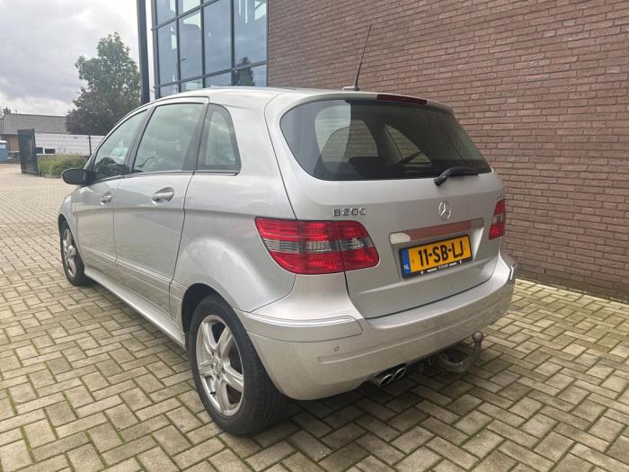 Mercedes B 2.0 B-200 16V Turbo Sloopvoertuig (2005, Metallic, Grijs)