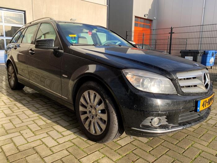 Mercedes C Estate 2.2 C-200 CDI 16V . Sloopvoertuig (2009, Metallic, Zwart)