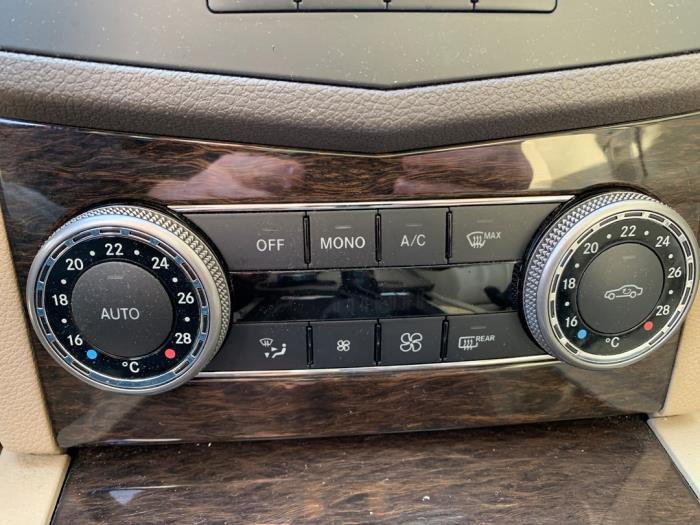 Mercedes C Estate 2.2 C-200 CDI 16V . Sloopvoertuig (2009, Metallic, Zwart)