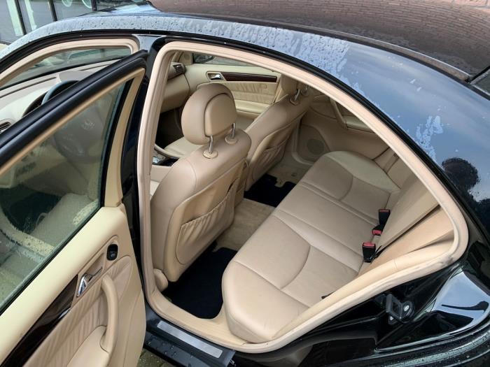 Mercedes C 2.7 C-270 CDI 20V Sloopvoertuig (2004, Metallic, Zwart)