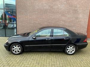 Mercedes C 2.7 C-270 CDI 20V Sloopvoertuig (2004, Metallic, Zwart)