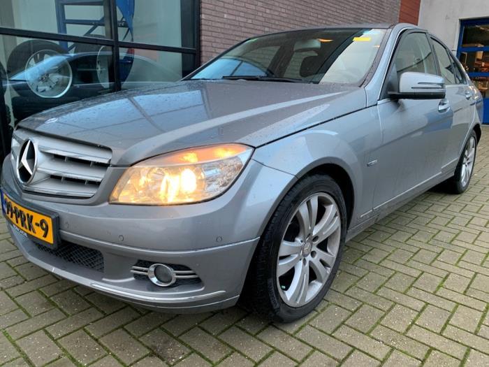 Mercedes C 2.2 C-180 CDI 16V BlueEFFICIENCY Sloopvoertuig (2011, Metallic, Grijs)