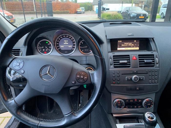 Mercedes C 2.2 C-180 CDI 16V BlueEFFICIENCY Sloopvoertuig (2011, Metallic, Grijs)