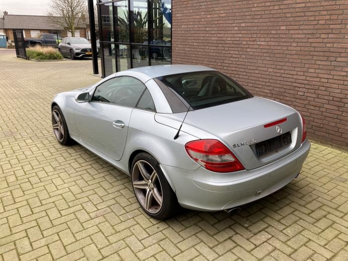 Mercedes SLK 3.5 350 V6 24V Sloopvoertuig (2005, Metallic, Grijs)