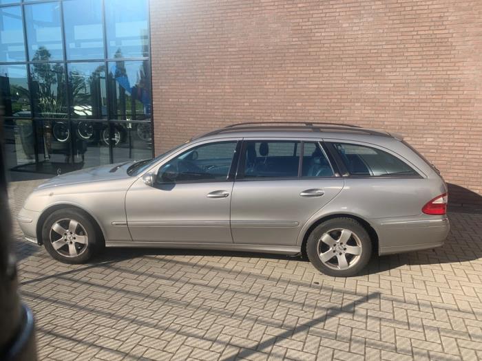 Mercedes E Combi 3.2 E-320 CDI 24V Sloopvoertuig (2004, Metallic, Grijs)