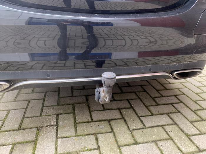 Mercedes C C-350 e 2.0 16V Sloopvoertuig (2015, Metallic, Zwart)