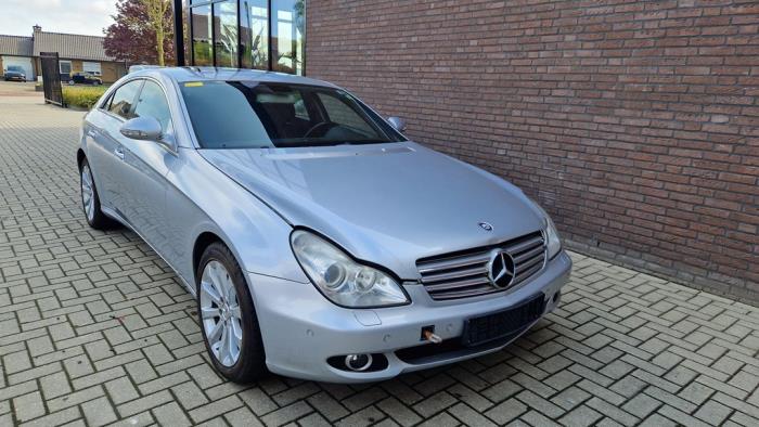 Mercedes CLS 350 3.5 V6 18V Sloopvoertuig (2005, Metallic, Zilvergrijs)