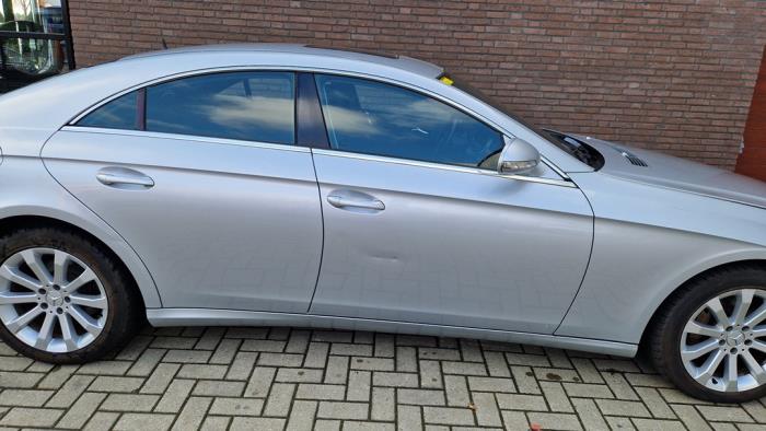 Mercedes CLS 350 3.5 V6 18V Sloopvoertuig (2005, Metallic, Zilvergrijs)