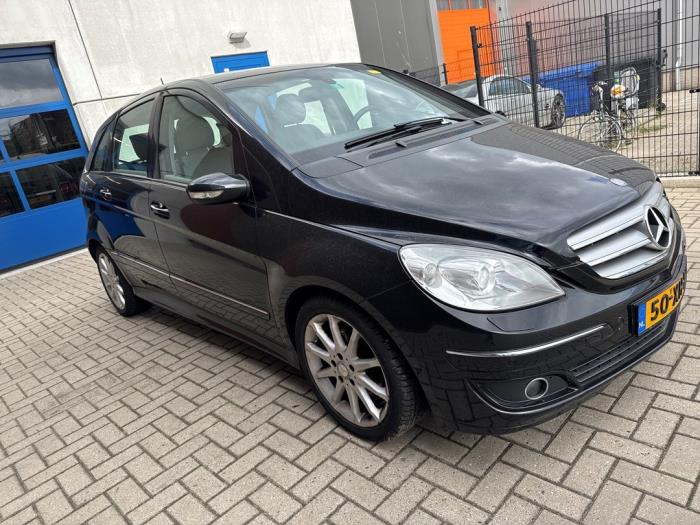 Mercedes B 2.0 B-200 16V Turbo Sloopvoertuig (2007, Metallic, Zwart)
