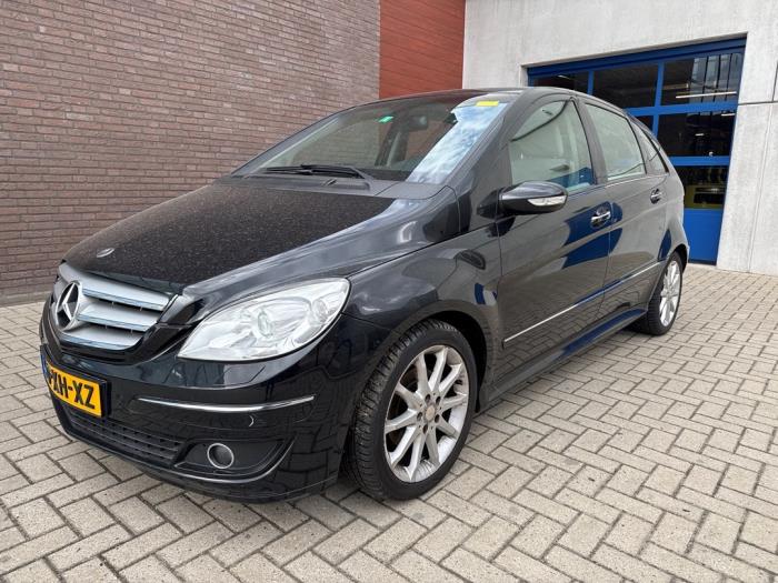 Mercedes B 2.0 B-200 16V Turbo Sloopvoertuig (2007, Metallic, Zwart)