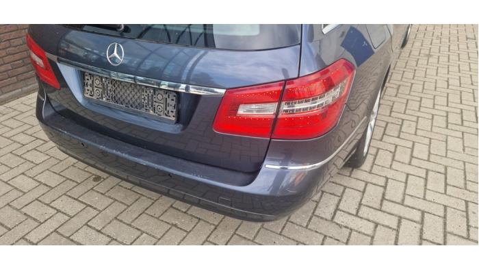 Mercedes E Estate E-220 CDI 16V BlueEfficiency Sloopvoertuig (2011, Metallic, Blauw)