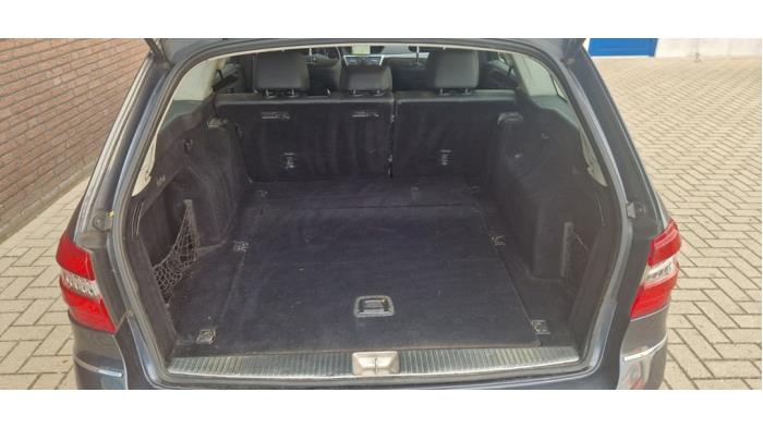 Mercedes E Estate E-220 CDI 16V BlueEfficiency Sloopvoertuig (2011, Metallic, Blauw)