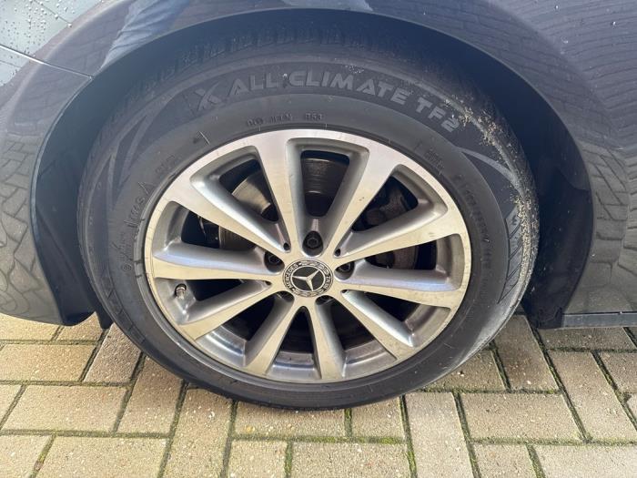 Mercedes E Estate E-200d 2.0 Turbo 16V Sloopvoertuig (2017, Metallic, Zwart)