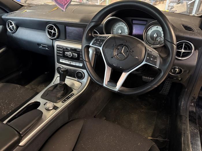 Mercedes SLK 2.1 250 CDI, 250d 16V Sloopvoertuig (2012, Metallic, Zwart)