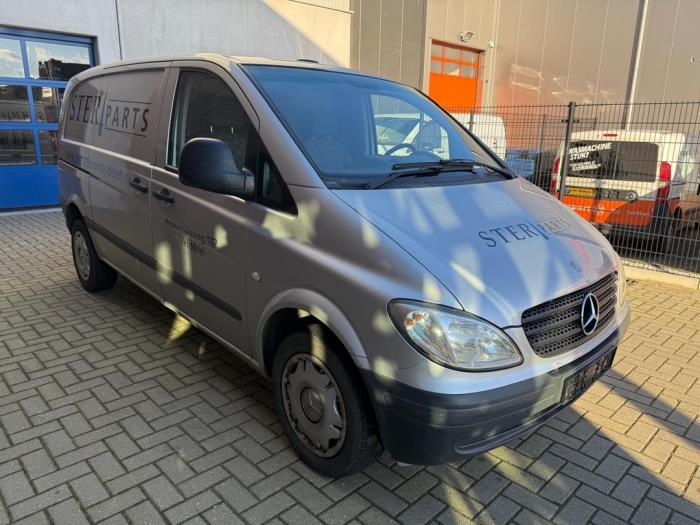 Mercedes Vito 2.2 109 CDI 16V Sloopvoertuig (2008, Metallic, Zilvergrijs)