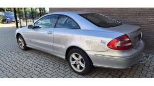 Mercedes CLK 2.6 240 V6 18V Sloopvoertuig (2002, Metallic, Zilvergrijs)