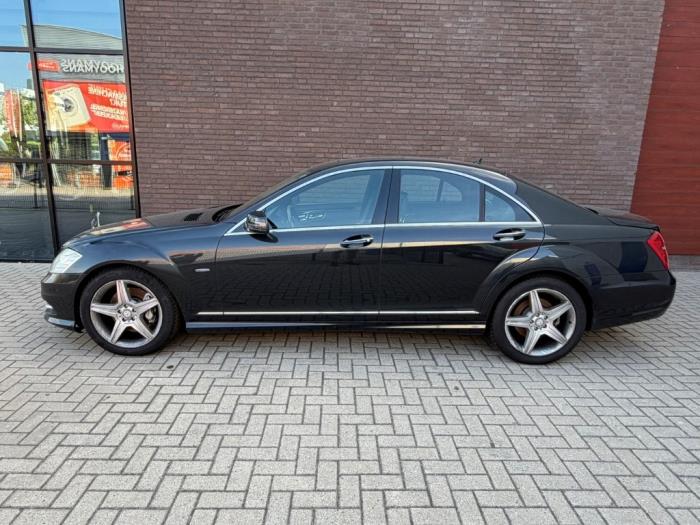 Mercedes S 3.0 S-350 BlueTec 24V 4-Matic Sloopvoertuig (2012, Metallic, Zwart)