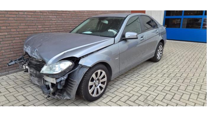 Mercedes C 2.2 C-180 CDI 16V BlueEFFICIENCY Sloopvoertuig (2011, Metallic, Grijs)