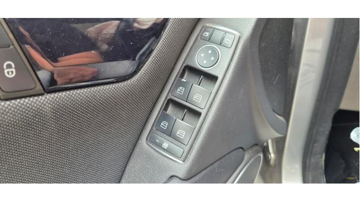 Mercedes C 2.2 C-180 CDI 16V BlueEFFICIENCY Sloopvoertuig (2011, Metallic, Grijs)