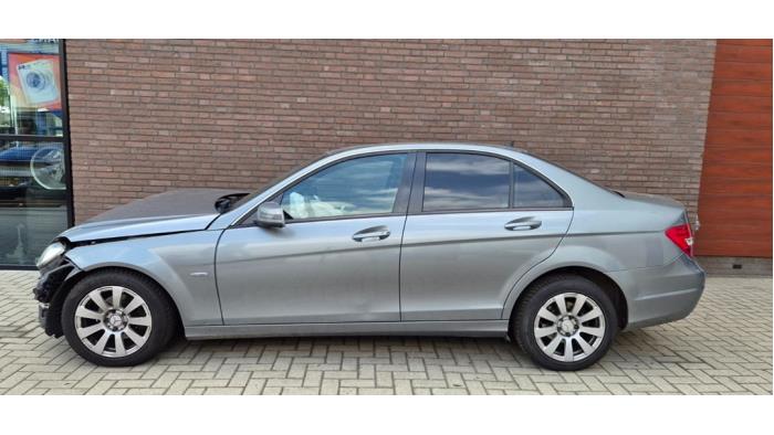 Mercedes C 2.2 C-180 CDI 16V BlueEFFICIENCY Sloopvoertuig (2011, Metallic, Grijs)