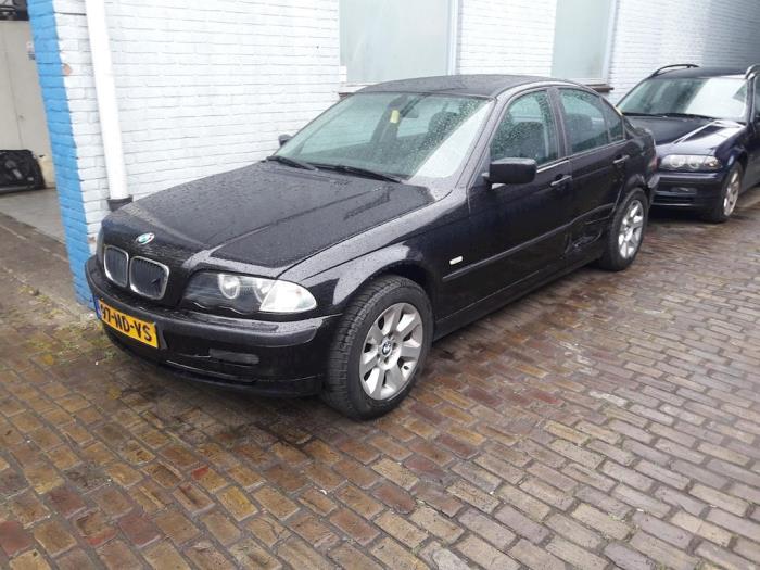 BMW 3 serie 318i Sloopvoertuig (1998, Zwart)