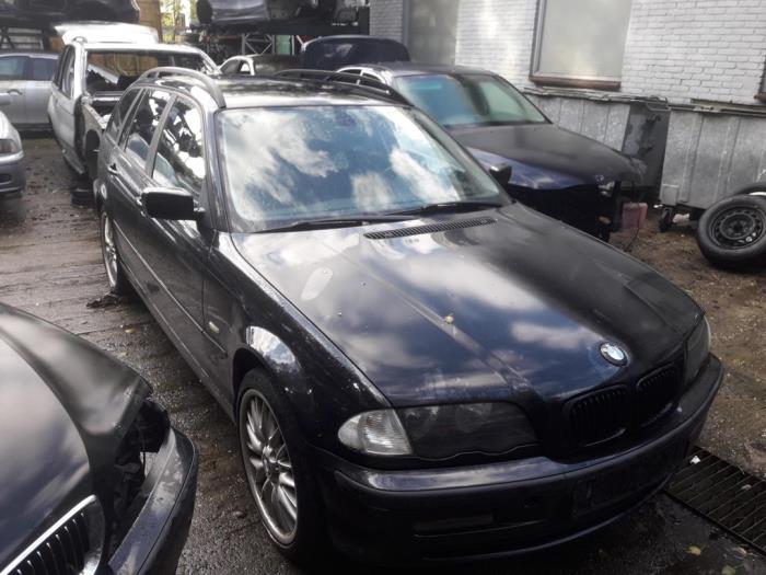 BMW 3 serie Touring 318i Sloopvoertuig (1999, Zwart)