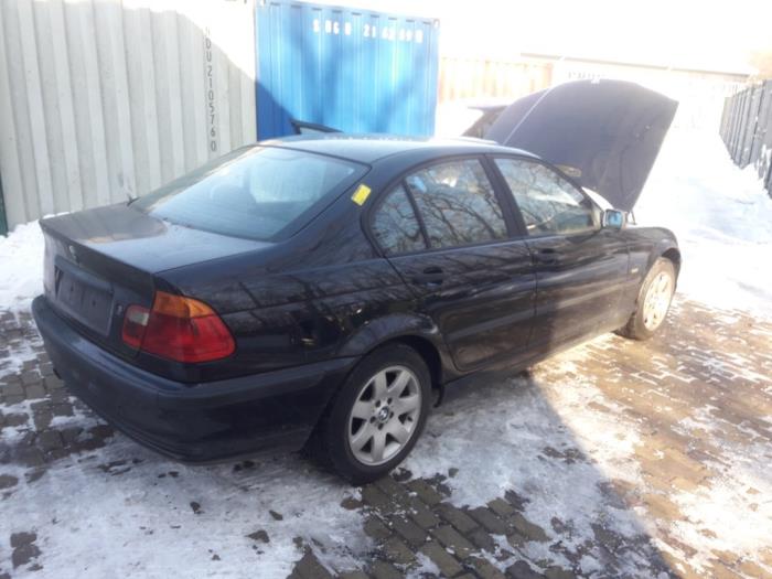 BMW 3 serie 318i Sloopvoertuig (1998, Zwart)