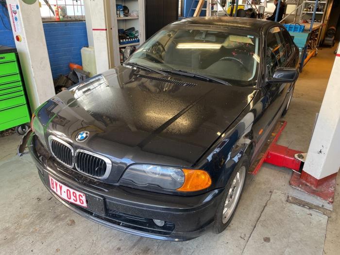 BMW 3 serie 318 Ci Sloopvoertuig (1999, Zwart)