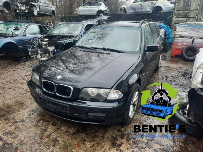 BMW 3 serie Touring 320d 16V Sloopvoertuig (2001)