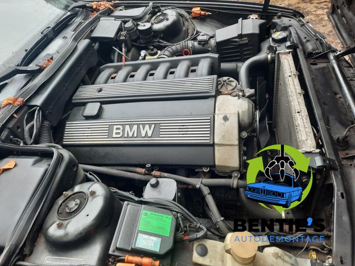 BMW 5 serie 520i 24V Sloopvoertuig (1993, Zwart)