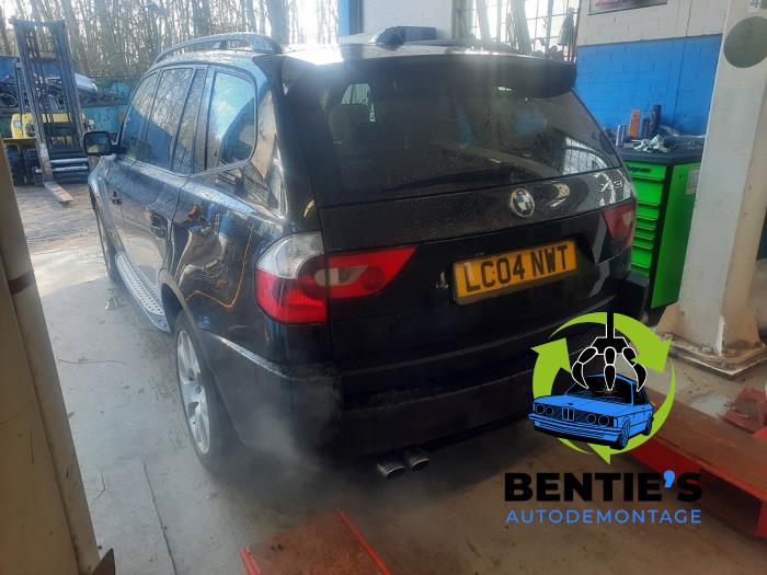 BMW X3 3.0i xDrive 24V Sloopvoertuig (2004, Zwart, Saffierblauw, Saffierzwart)
