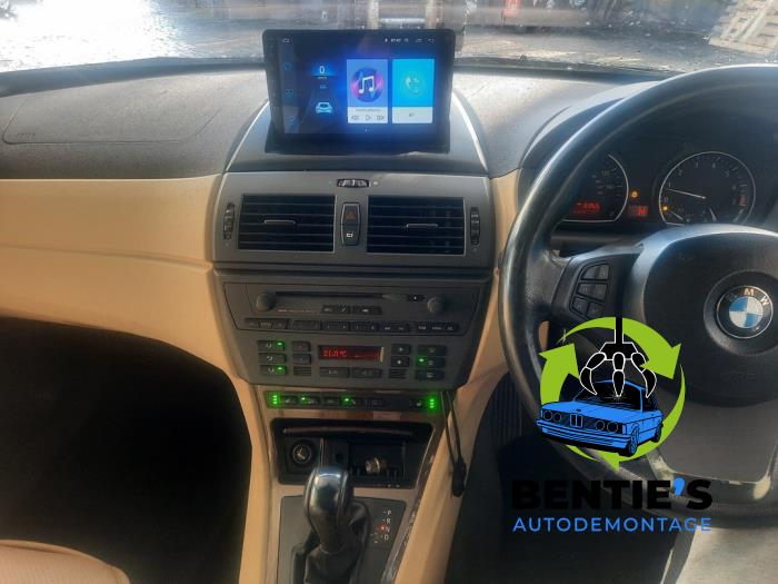 BMW X3 3.0i xDrive 24V Sloopvoertuig (2004, Zwart, Saffierblauw, Saffierzwart)