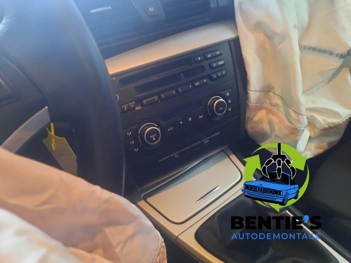 BMW 1 serie 116i 2.0 16V Corporate Lease Sloopvoertuig (2010, Rood)