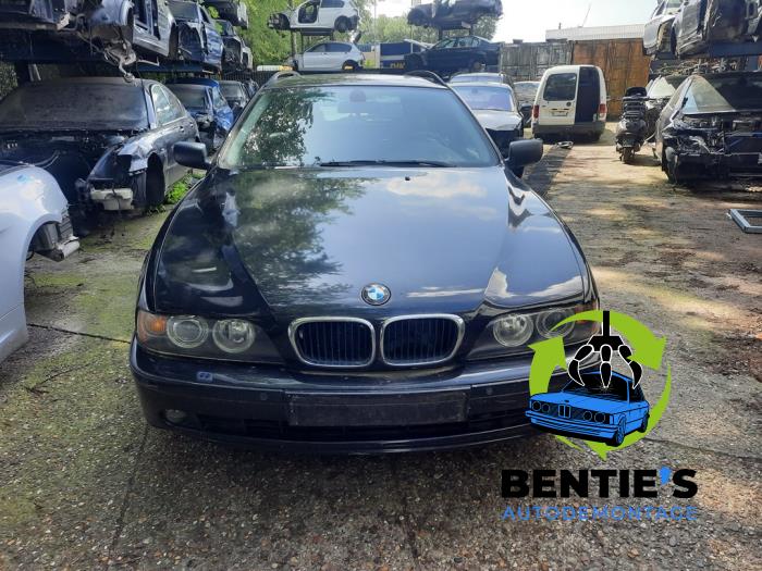 BMW 5 serie Touring 530i 24V Sloopvoertuig (2001, Zwart)