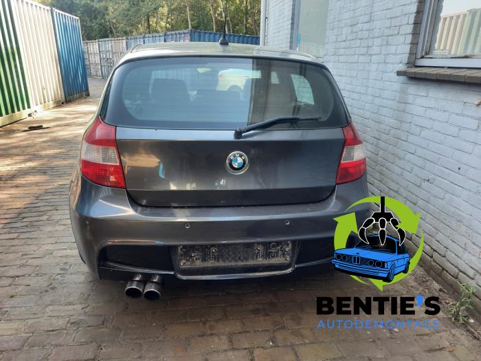 BMW 1 serie 118i 16V Sloopvoertuig (2006, Metallic, Grafiet)