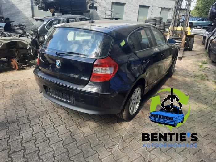 BMW 1 serie 116i 1.6 16V Sloopvoertuig (2005, Zwart)