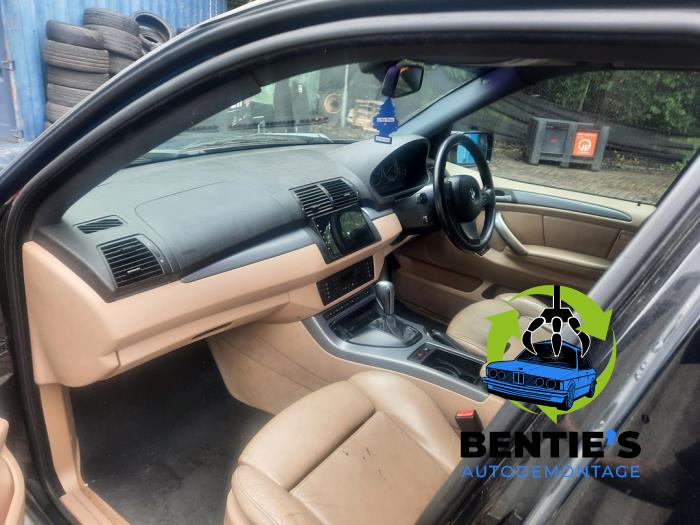 BMW X5 3.0d 24V Sloopvoertuig (2005, Zwart, Saffierblauw, Saffierzwart)