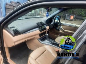 BMW X5 3.0d 24V Sloopvoertuig (2005, Zwart, Saffierblauw, Saffierzwart)