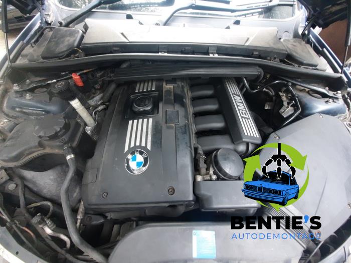 BMW 3 serie 325i 24V Sloopvoertuig (2007, Metallic, Blauw)