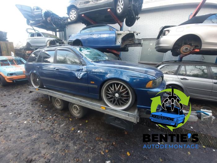 BMW 5 serie Touring 540i 32V Sloopvoertuig (1998, Blauw)