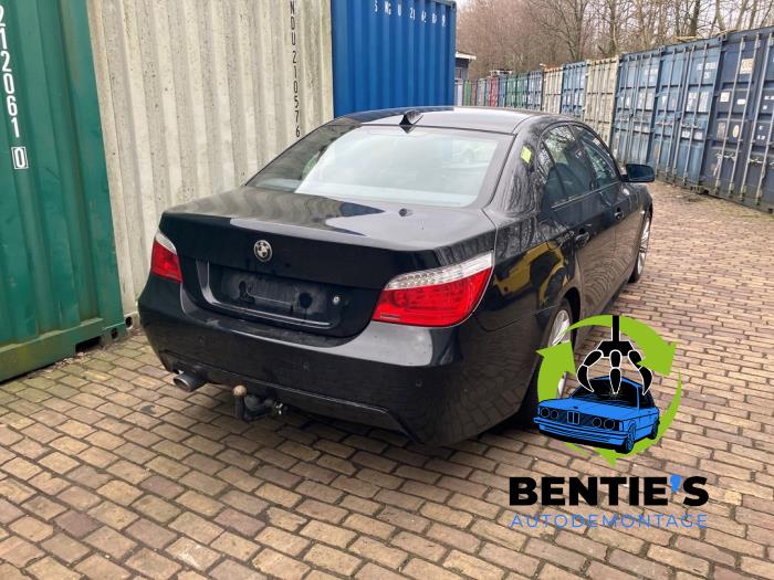 BMW 5 serie 520d 16V Sloopvoertuig (2009, Zwart)