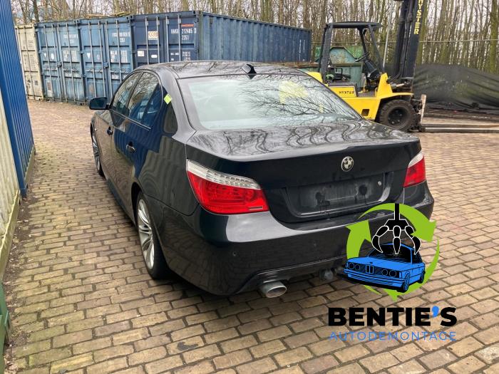 BMW 5 serie 520d 16V Sloopvoertuig (2009, Zwart)