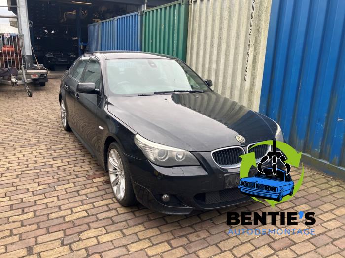 BMW 5 serie 520d 16V Sloopvoertuig (2009, Zwart)