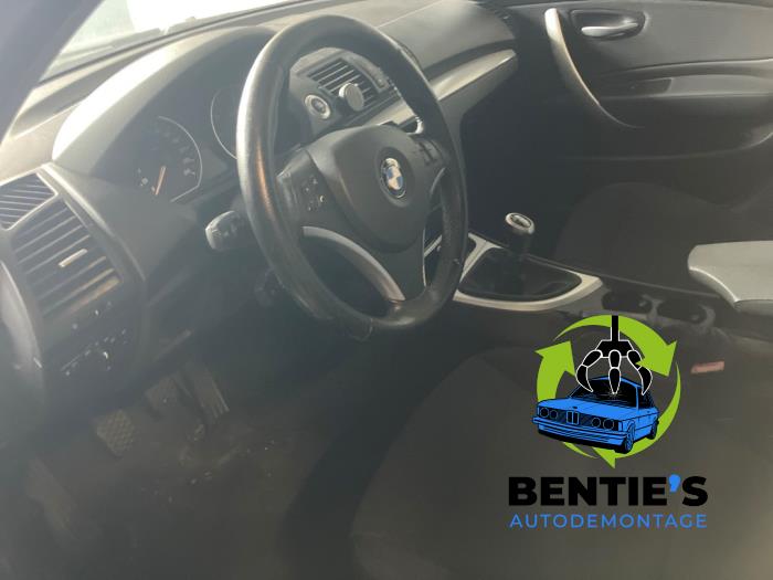 BMW 1 serie 116i 1.6 16V Sloopvoertuig (2008, Zwart)