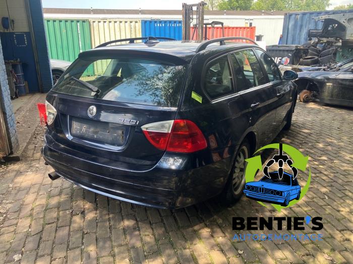 BMW 3 serie Touring 320i 16V Sloopvoertuig (2005, Blauw)