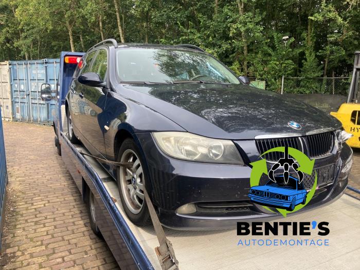 BMW 3 serie Touring 320i 16V Sloopvoertuig (2005, Blauw)