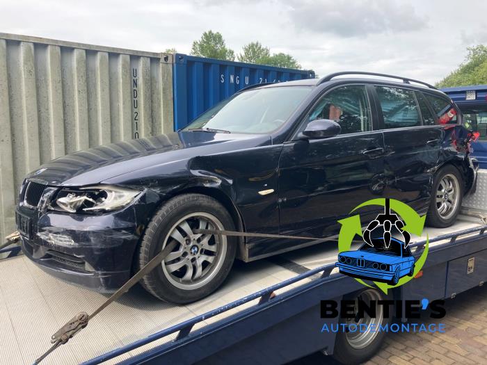 BMW 3 serie Touring 320i 16V Sloopvoertuig (2005, Blauw)