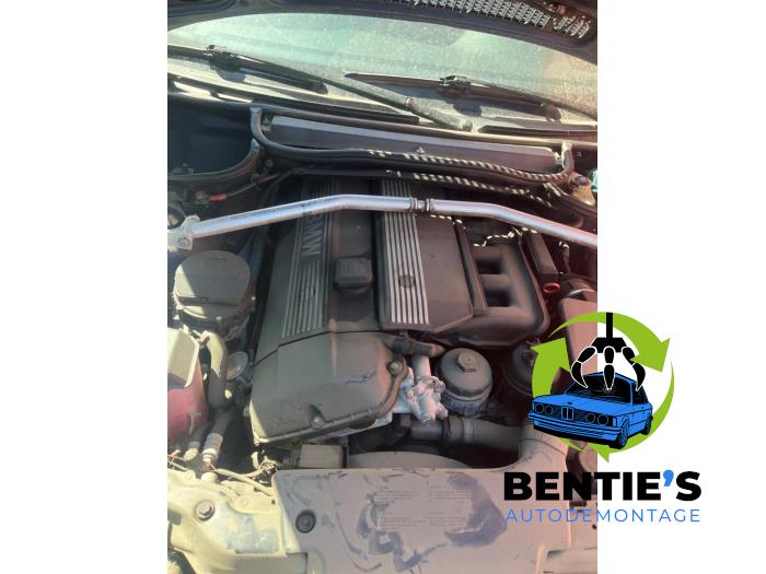 BMW 3 serie 320 Ci 24V Sloopvoertuig (2002, Blauw)