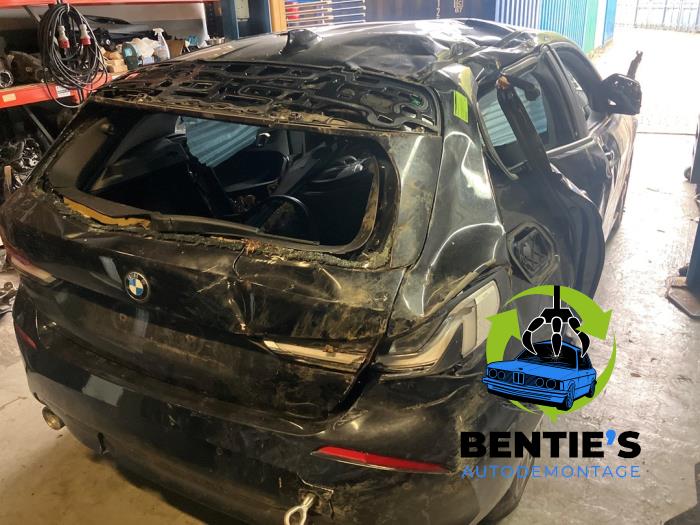 BMW 1 serie 116d 1.5 12V TwinPower Sloopvoertuig (2021, Zwart)