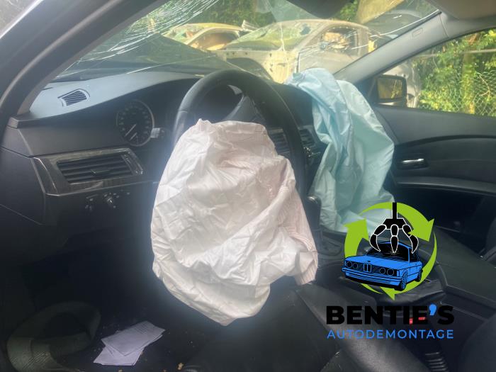 BMW 5 serie 520i 24V Sloopvoertuig (2003, Grijs)